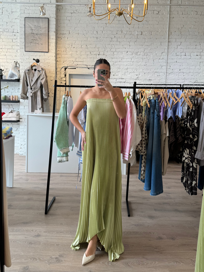 Bisous Strapless Gown