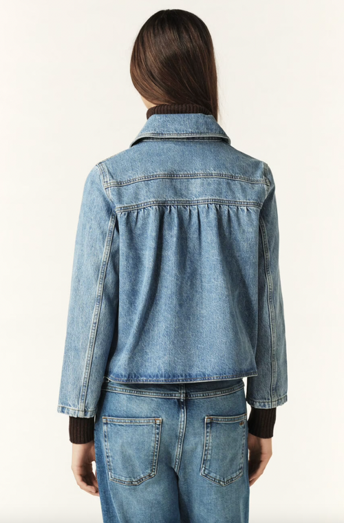Tiny Jacket