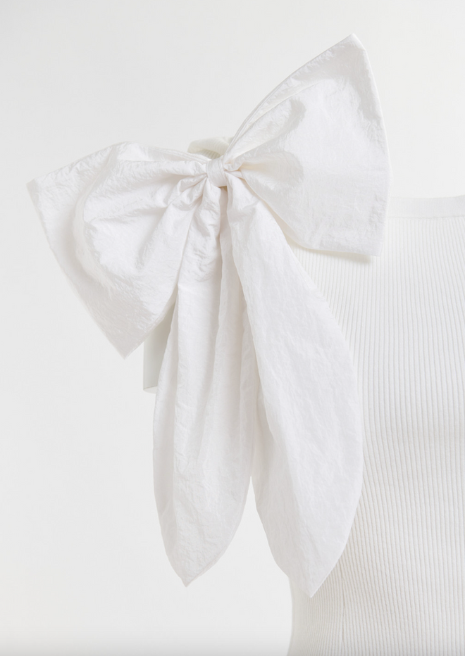 Hankar Pullover with Bow
