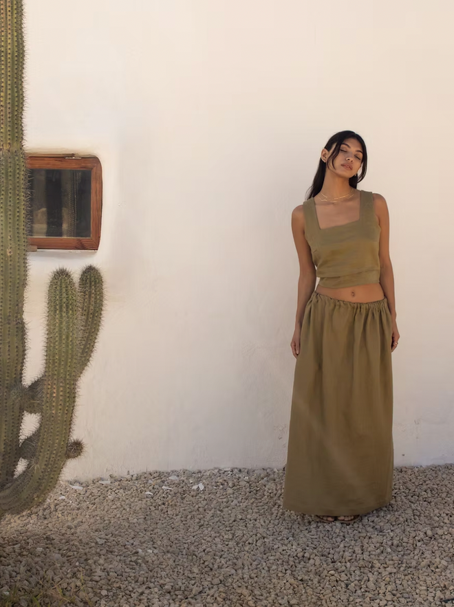 Effortless Linen Midi Skirt