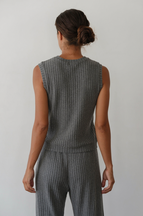 The Sweater Rib Shell - Charcoal