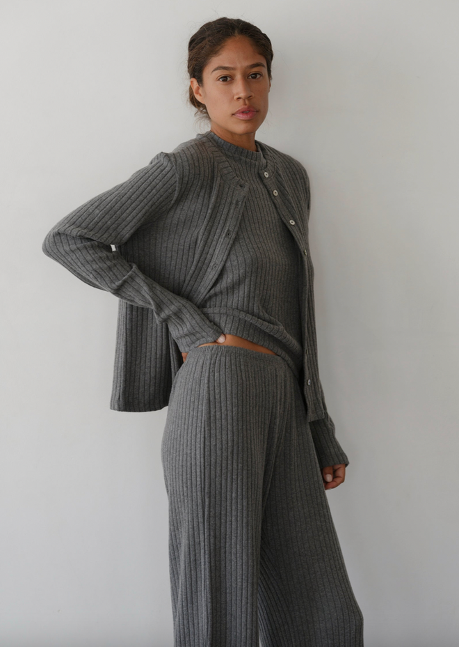 The Sweater Rib Shell - Charcoal