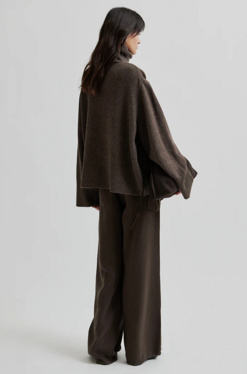 Alpha Knit Turtleneck