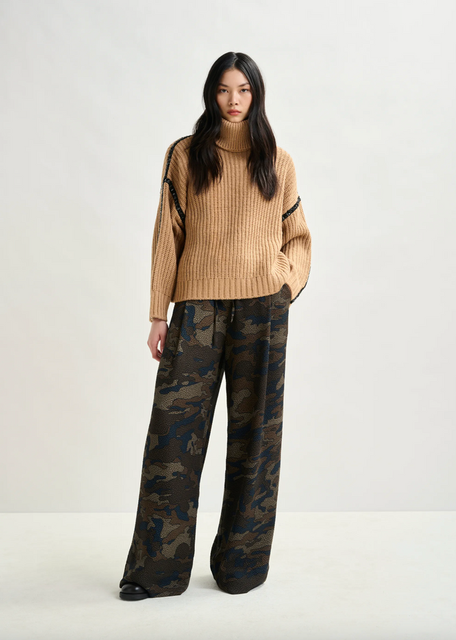 Indsay Embellished Pullover