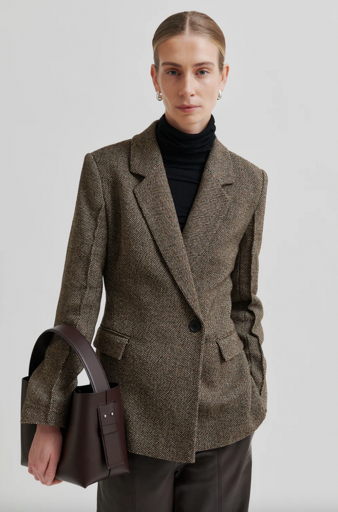 Emi Fitted Blazer