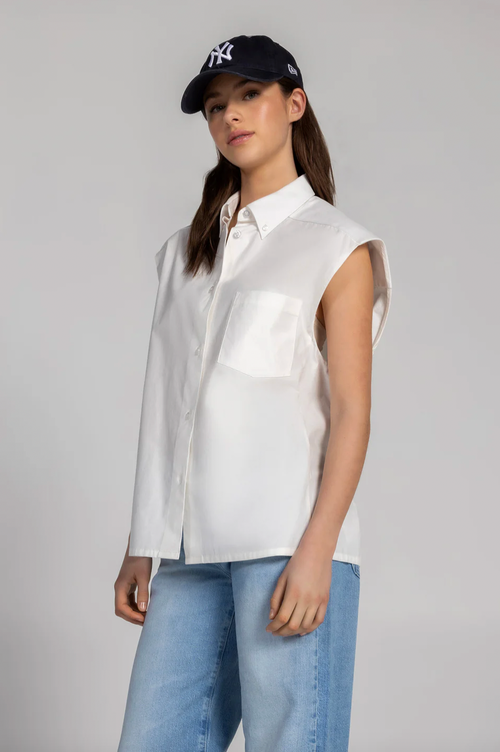 Simply Sleeveless Shirt