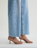 Hattie Crop Gesture