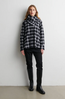 Genola Shirt